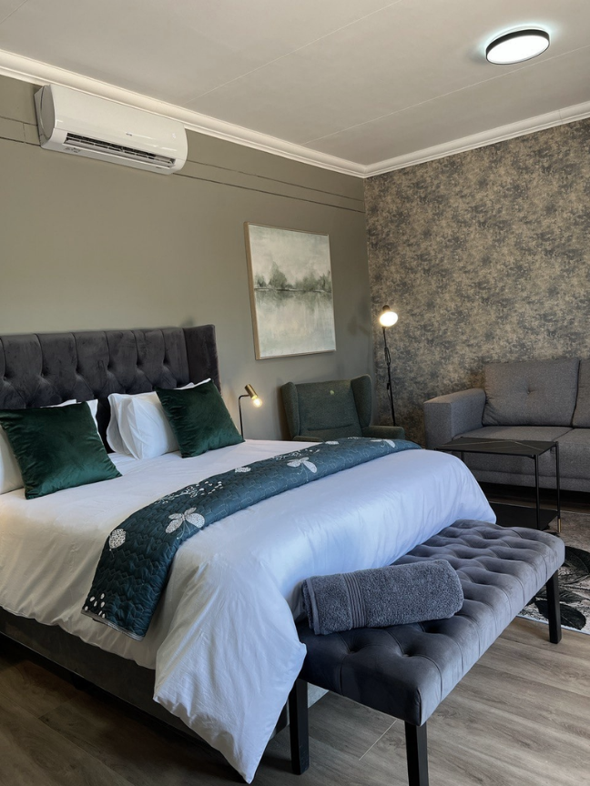 Hotel 164 Executive Suite